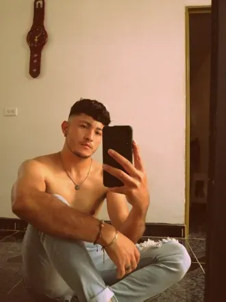 OnlyFans account  the_santiagot avatar 1