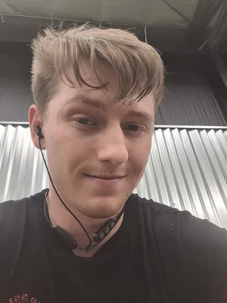 OnlyFans cuenta matt8001 header 2
