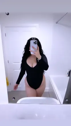 OnlyFans cuenta lucyel1zabeth avatar 1