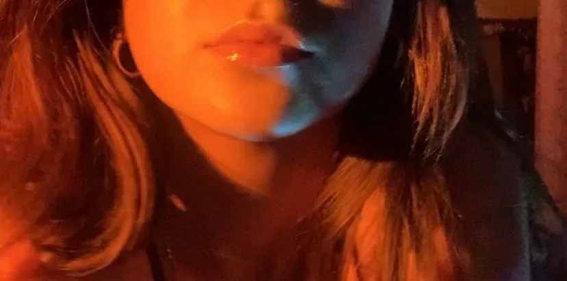 OnlyFans cuenta itsarielshea header 2