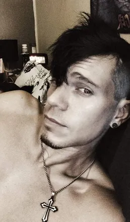 OnlyFans cuenta lazzarious header 2