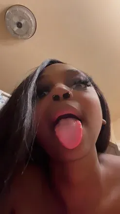 OnlyFans account  diorbitch21 avatar 1