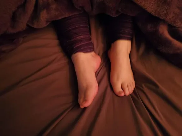 OnlyFans account  tinytoes42 header 2