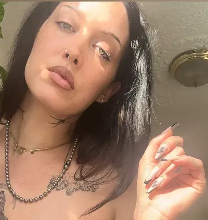 OnlyFans cuenta poppingbubbles420 avatar 1