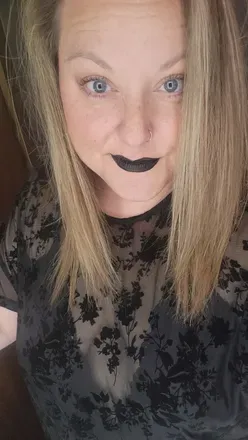 OnlyFans account  kris1213 avatar 1