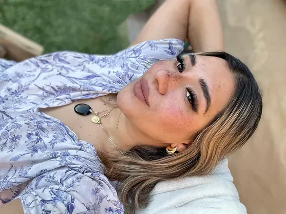OnlyFans cuenta aleglz33 header 2