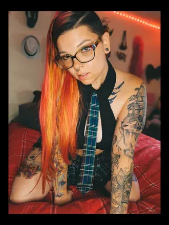 OnlyFans cuenta zomb.xtina avatar 1