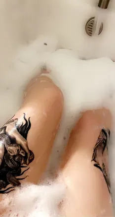 OnlyFans account  anonkaybug avatar 1