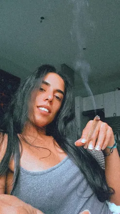 OnlyFans cuenta weedygirlcaroline header 2