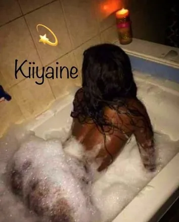 OnlyFans cuenta kiiyainebankz header 2