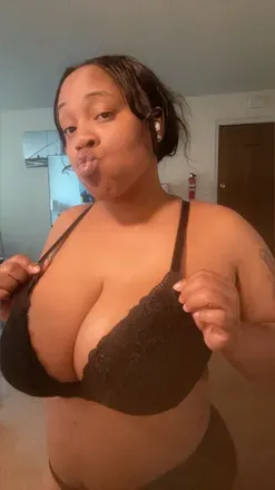 OnlyFans cuenta bubblebutt_paris avatar 1