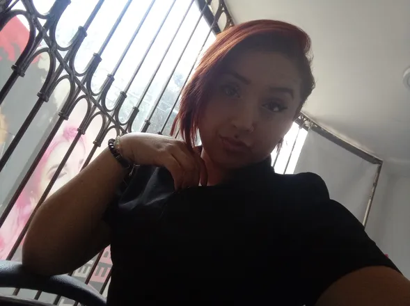 OnlyFans cuenta laurisexy26 header 2