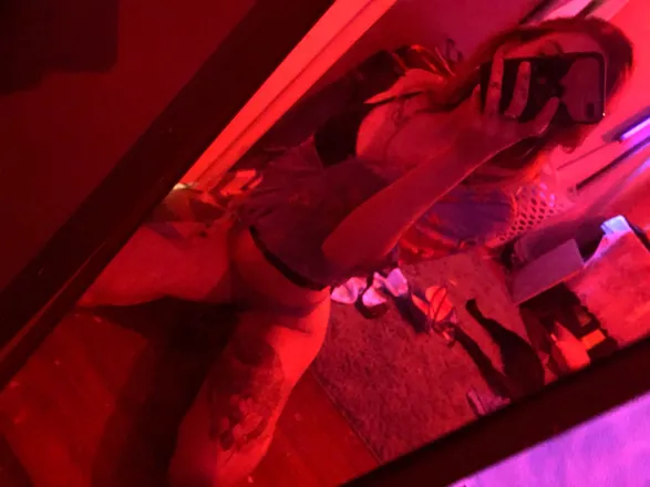 OnlyFans cuenta redheadstonerbaby header 2