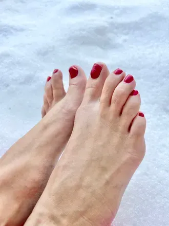 OnlyFans cuenta lets-play-footsie avatar 1