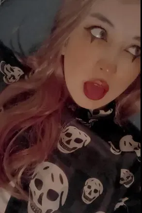 OnlyFans cuenta chardee_yuri avatar 1