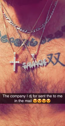 OnlyFans account  tylersavage1 header 2