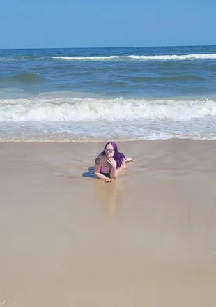 OnlyFans cuenta captivegothgirl header 2