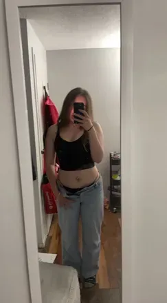 OnlyFans account  simpleleah header 2