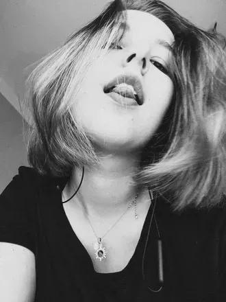 OnlyFans account  bbyameliagrace avatar 1