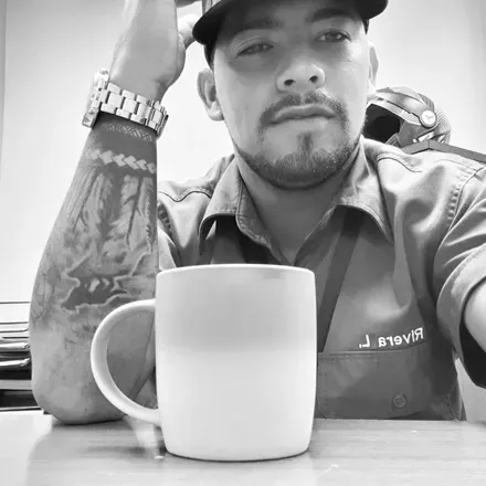 OnlyFans cuenta rluis8223 avatar 1