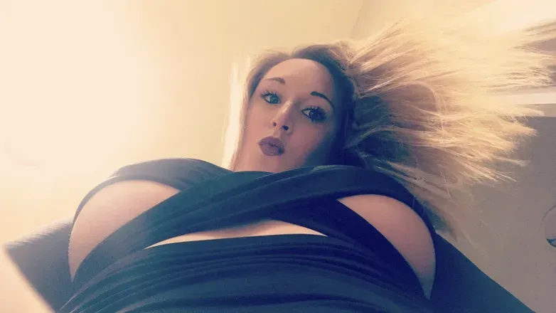 OnlyFans account  submit2payton header 2