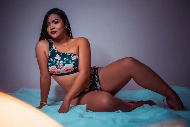 OnlyFans cuenta im_marianne header 2