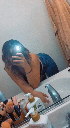OnlyFans cuenta allyquinnxx header 2