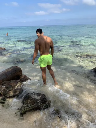 OnlyFans cuenta maneedvoz header 2