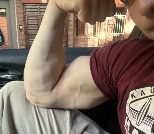 OnlyFans account  thomyhung header 2