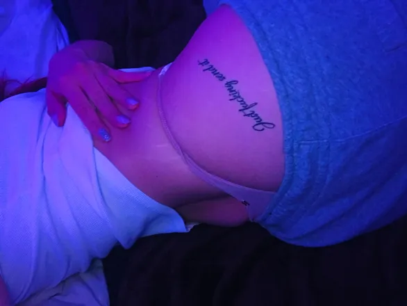 OnlyFans cuenta tiaahtime22 header 2