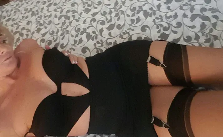 OnlyFans cuenta nadia_blonde header 2