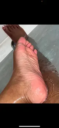 OnlyFans cuenta feet.by.b avatar 1
