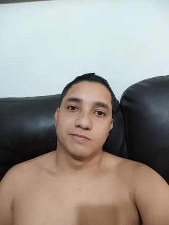 OnlyFans cuenta luiscamacaro0 header 2