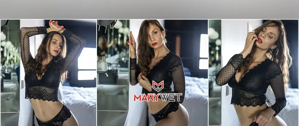 OnlyFans account  marywet header 2