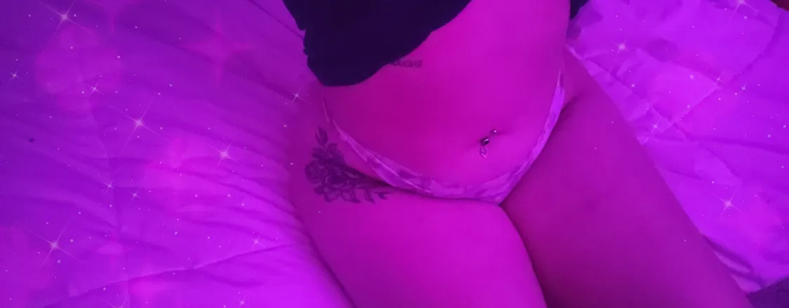 OnlyFans cuenta mochiithighs header 2