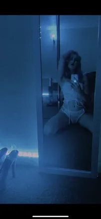 OnlyFans cuenta cherryannxxx header 2