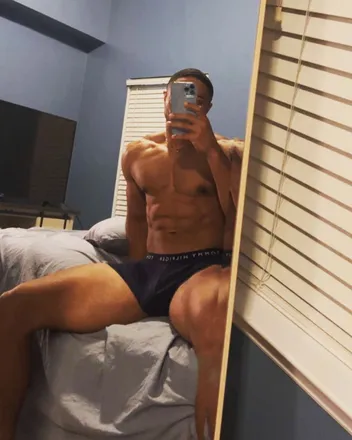 OnlyFans cuenta justchristhings header 2