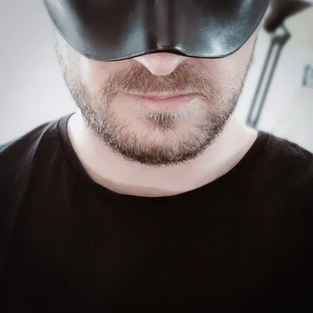OnlyFans account  frenchguydoes avatar 1