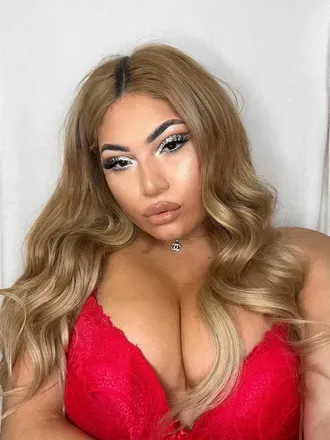 OnlyFans cuenta vivianababydoll avatar 1