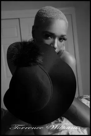 OnlyFans cuenta whozhoneyisit avatar 1