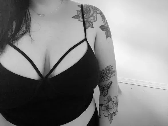 OnlyFans cuenta bigbootybitch2121 avatar 1