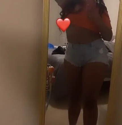 OnlyFans cuenta ms.ashleydior header 2