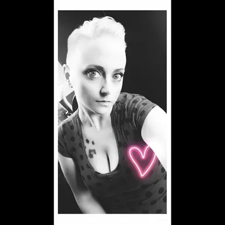OnlyFans account  bondbombshellfree avatar 1