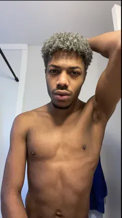OnlyFans account  sk33ny_l3g3nd avatar 1