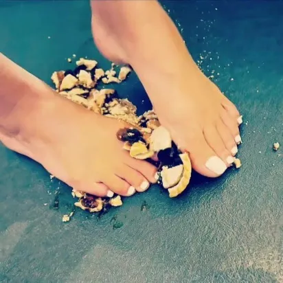 OnlyFans cuenta feetandfoodfantasy header 2