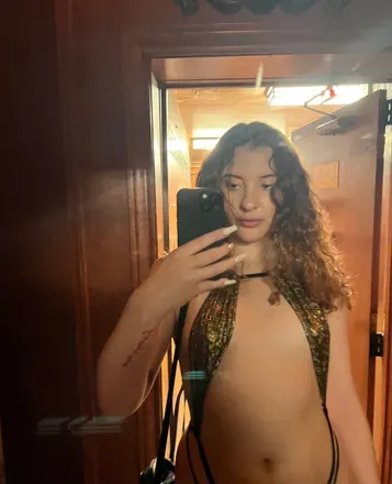 OnlyFans cuenta luna2101 avatar 1