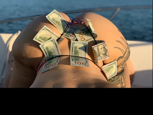 OnlyFans cuenta goldie_xxb header 2