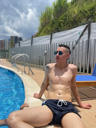 OnlyFans cuenta lucas_reyes header 2