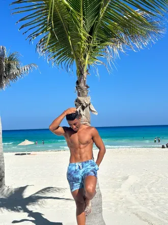 OnlyFans cuenta eliolaredo1 avatar 1