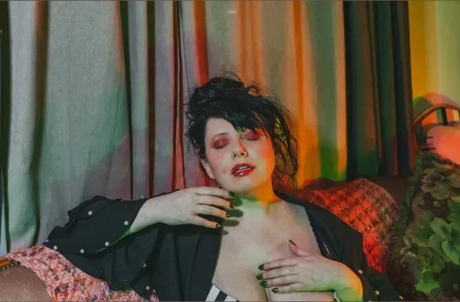 OnlyFans cuenta dyeannev header 2